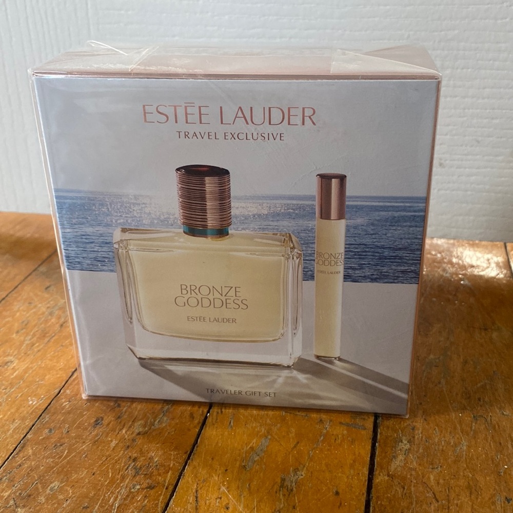 Estee Lauder Bronze Goddess
Traveler Gift Set BNIB